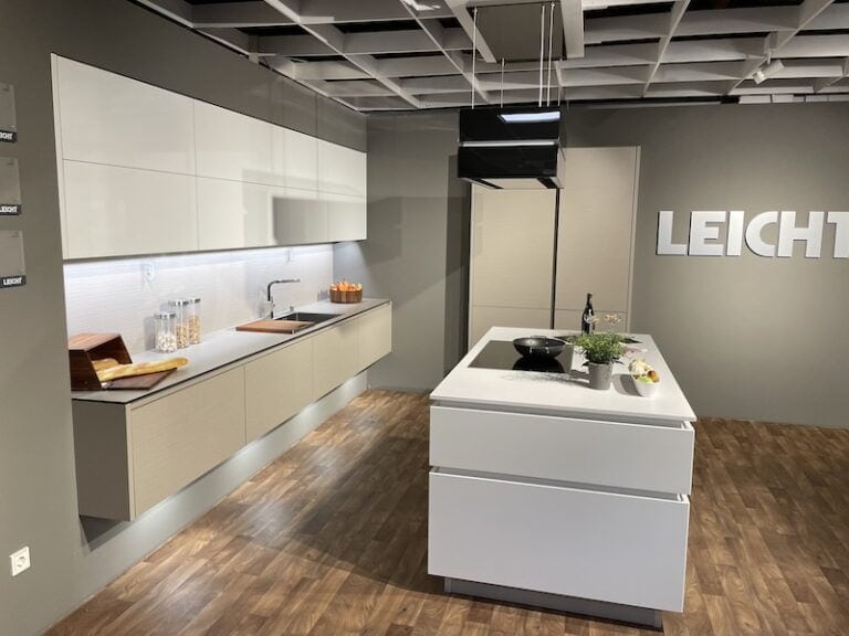 Einrichtungshaus Angermüller_Abverkaufsküche Leicht Strato C/Tetis C